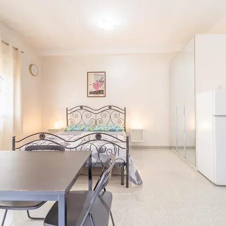 Residenza Anagnina * Rom