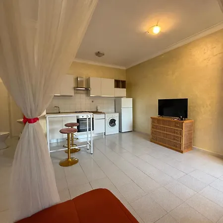 Residenza Anagnina *